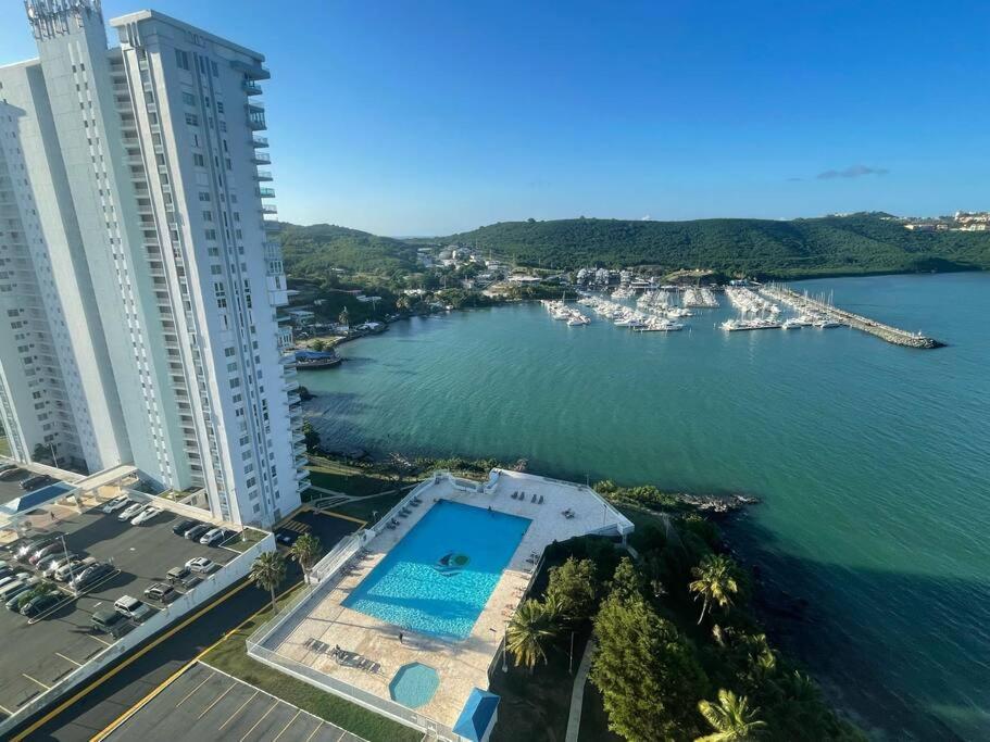 Ocean View 2 Bed 1 Bath 2 Parkings & Pool @ Dos Marinas Fajardo Appartement Buitenkant foto
